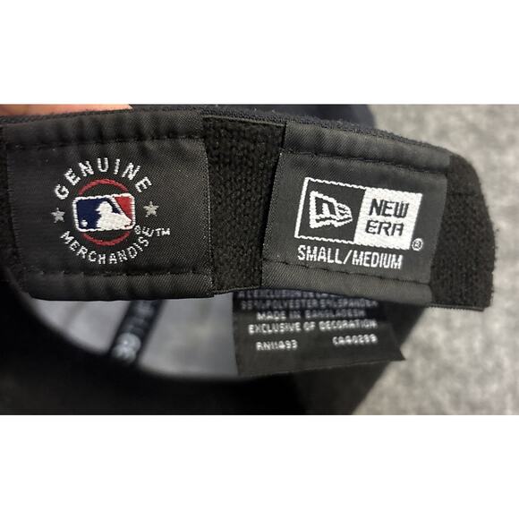 Genuine Merchandise New Era 39Thirty Boston Red Sox Baseball Cap Size Sm/Med - Picture 5 of 5